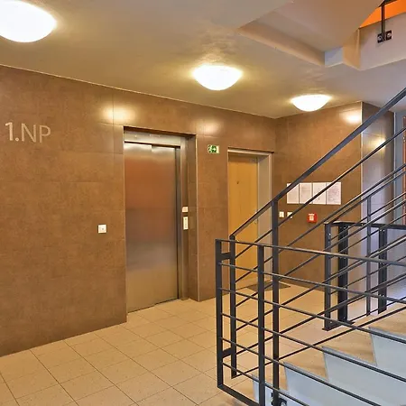 Modern And Beauty Riverside Terrace Privat Parking Appartement