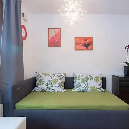 Modern And Beauty Riverside Terrace Privat Parking * Prague